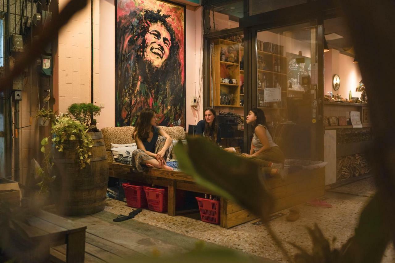 Dulan The Travel Bug Bistro Inn Thị trấn Đông Hà Ngoại thất bức ảnh